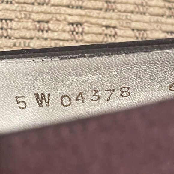 Stuart Weitzman Chocolate Brown Satin Classic Square Toe Heels Shoes Size 6.5 - Picture 10 of 10